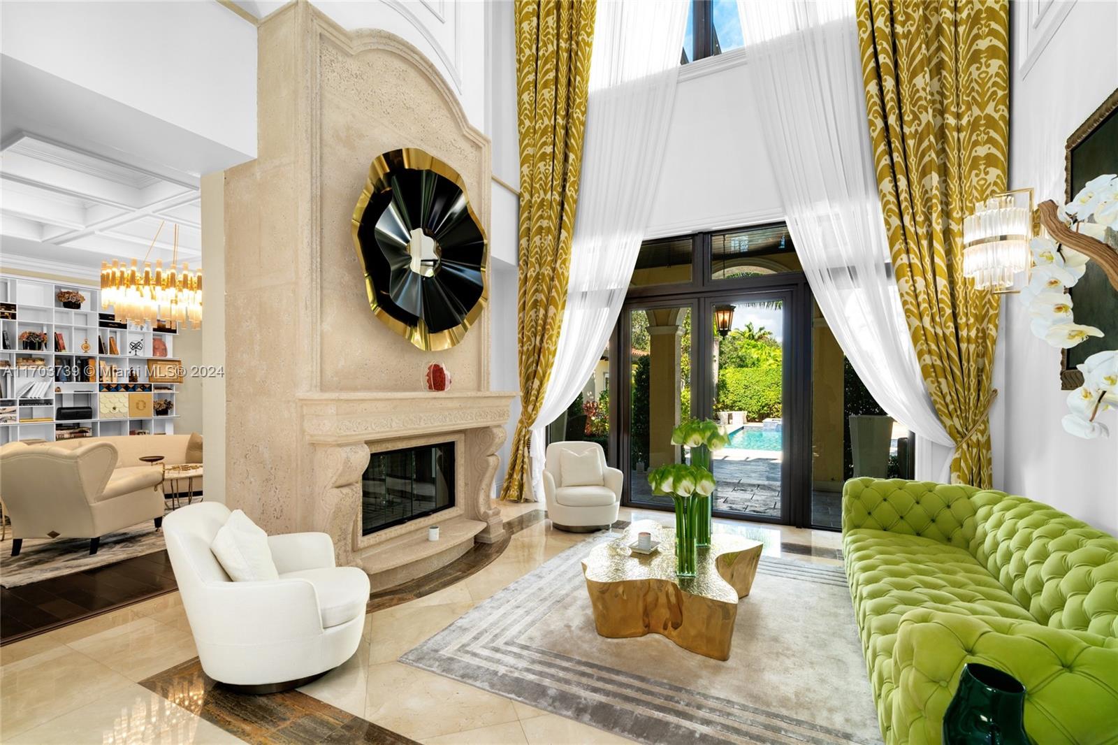 TOWN & RANCH ESTS - Residential