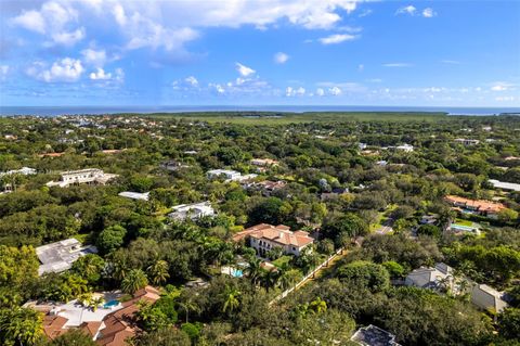 A home in Pinecrest