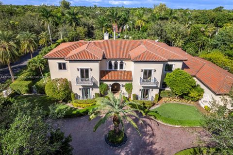 A home in Pinecrest