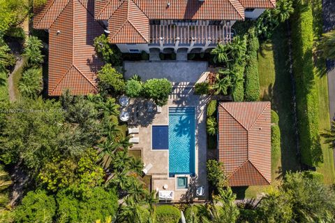 A home in Pinecrest