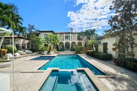 A home in Pinecrest