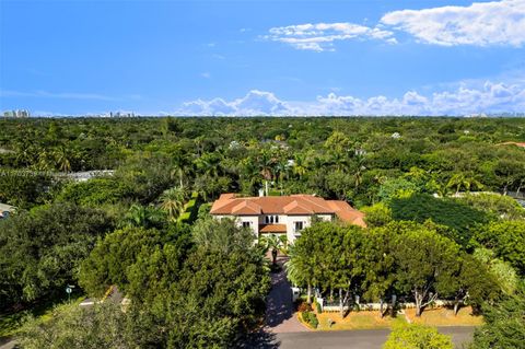 A home in Pinecrest