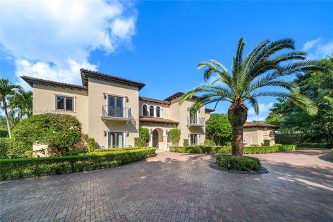 A home in Pinecrest