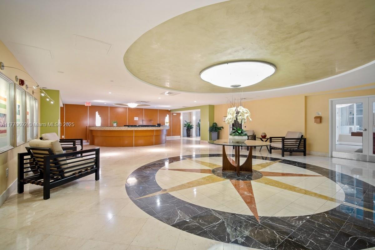 TOSCANO CONDO - Residential