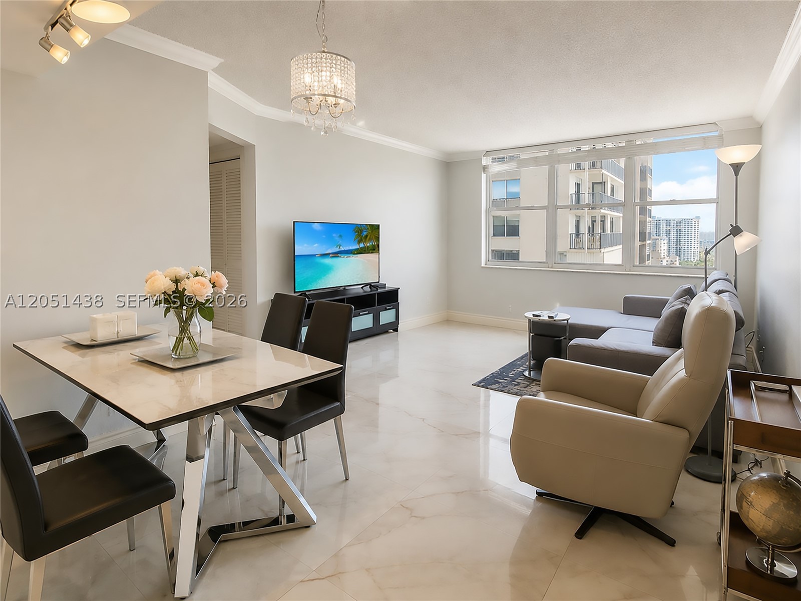 2201 S Ocean Dr 2005