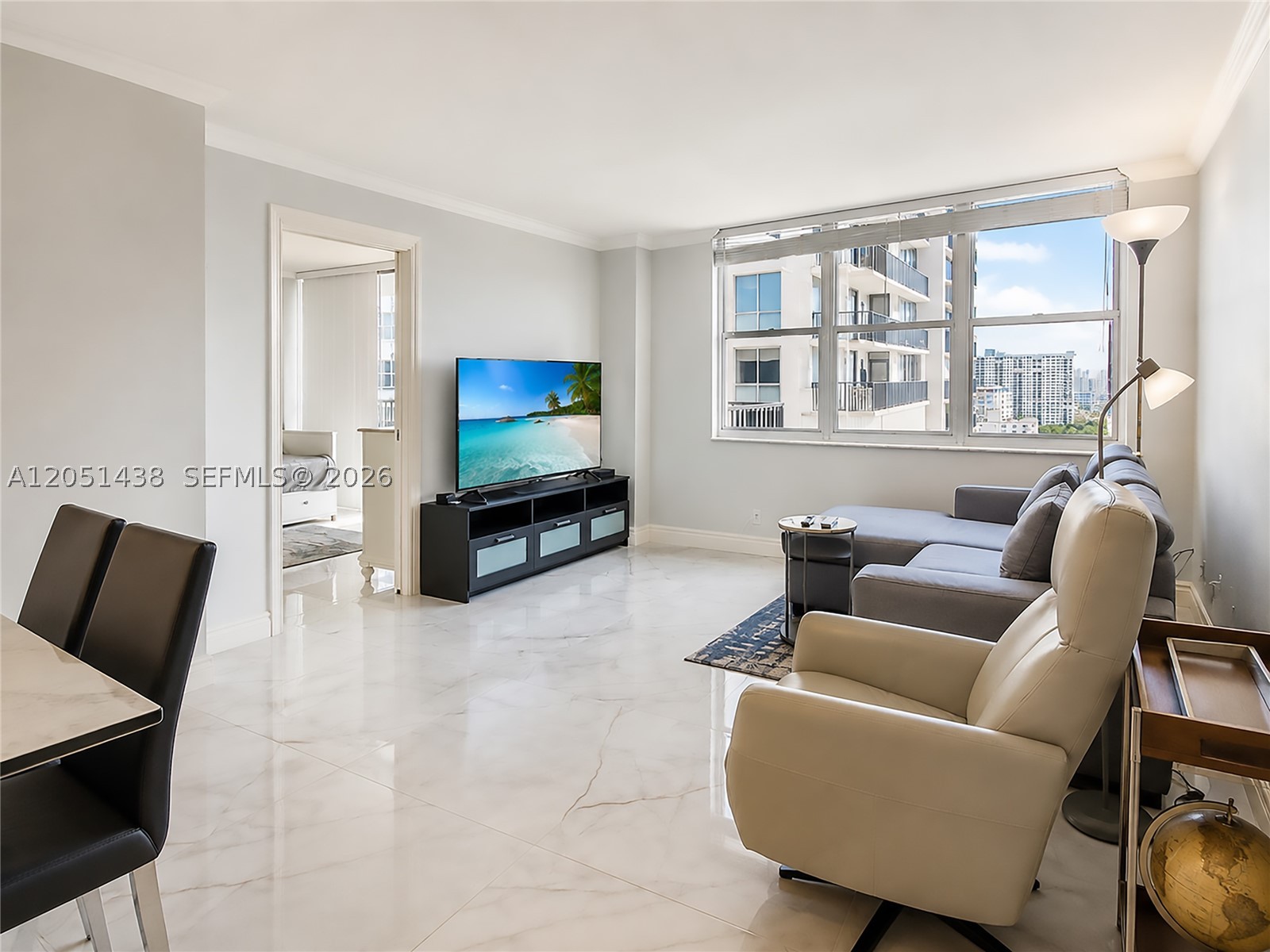 2201 S Ocean Dr 2005