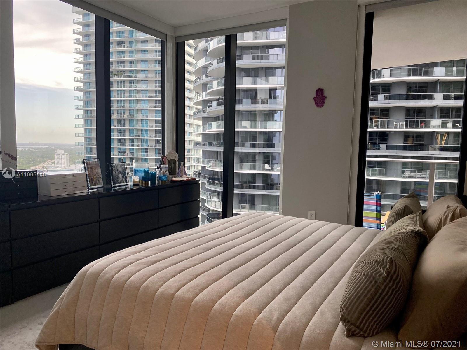 1010 BRICKELL CONDO - Residential