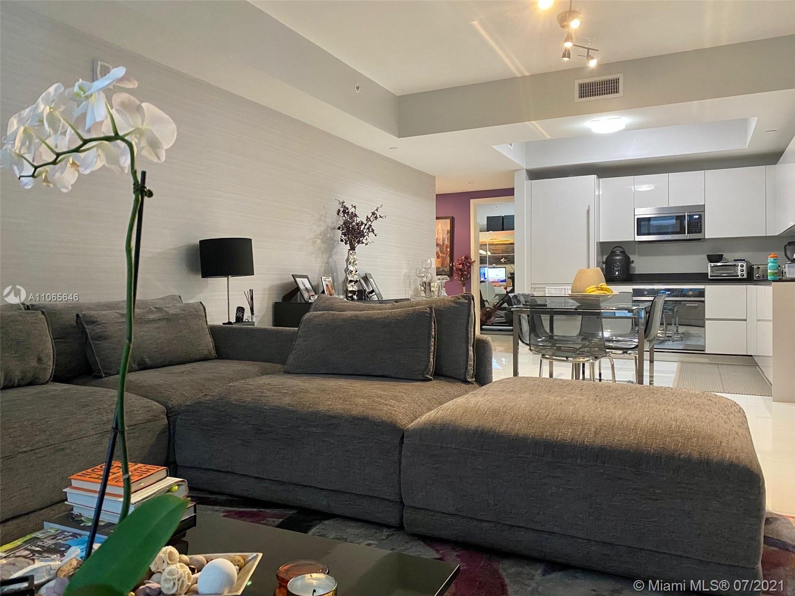 1010 BRICKELL CONDO - Residential