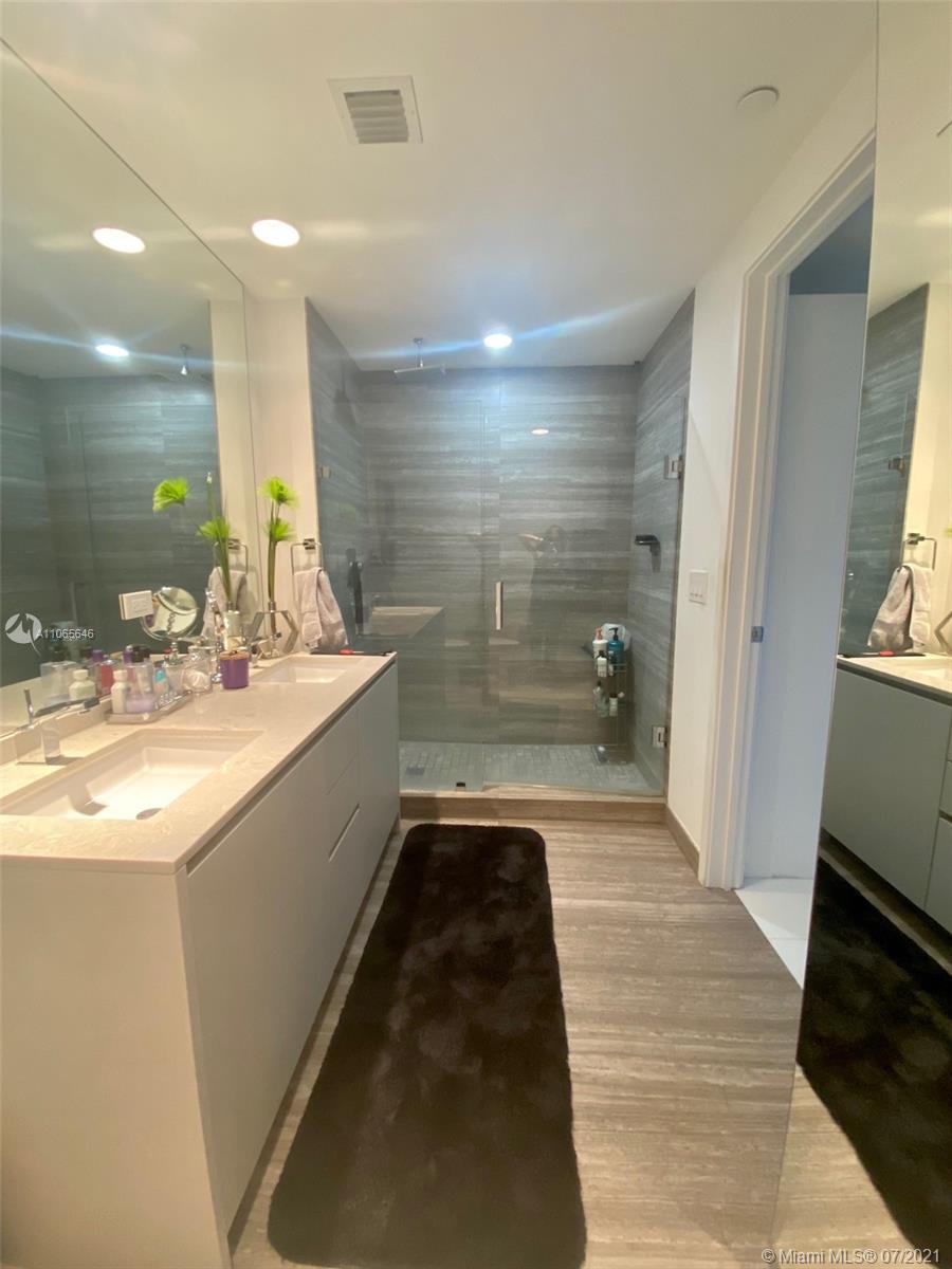 1010 BRICKELL CONDO - Residential