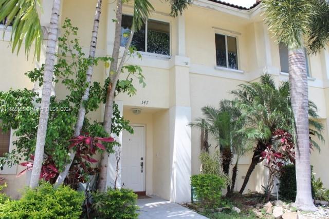 147 Hidden Ct Rd Rd H-43, Hollywood, Broward County, Florida - 2 Bedrooms  
3 Bathrooms - 