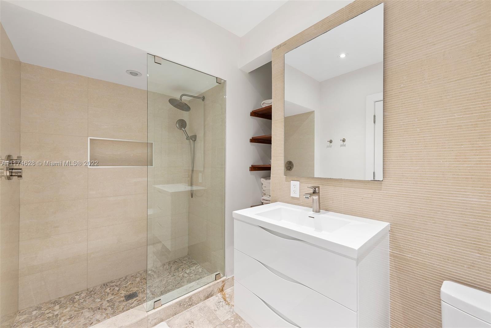 LA GORCE GOLF SUB - Residential