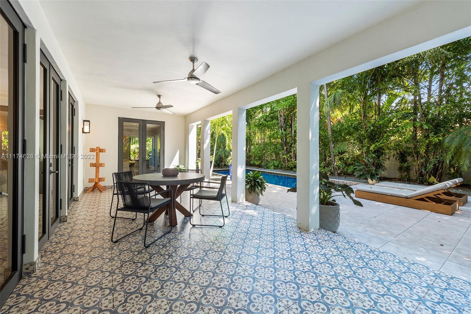 LA GORCE GOLF SUB - Residential