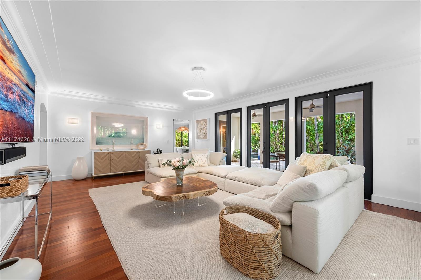 LA GORCE GOLF SUB - Residential