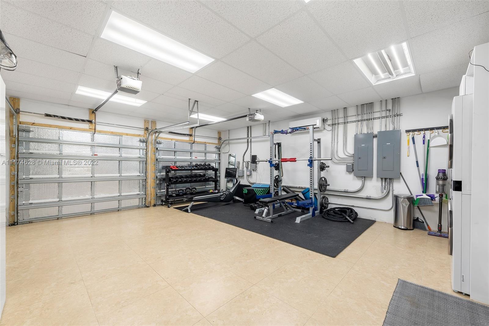 LA GORCE GOLF SUB - Residential