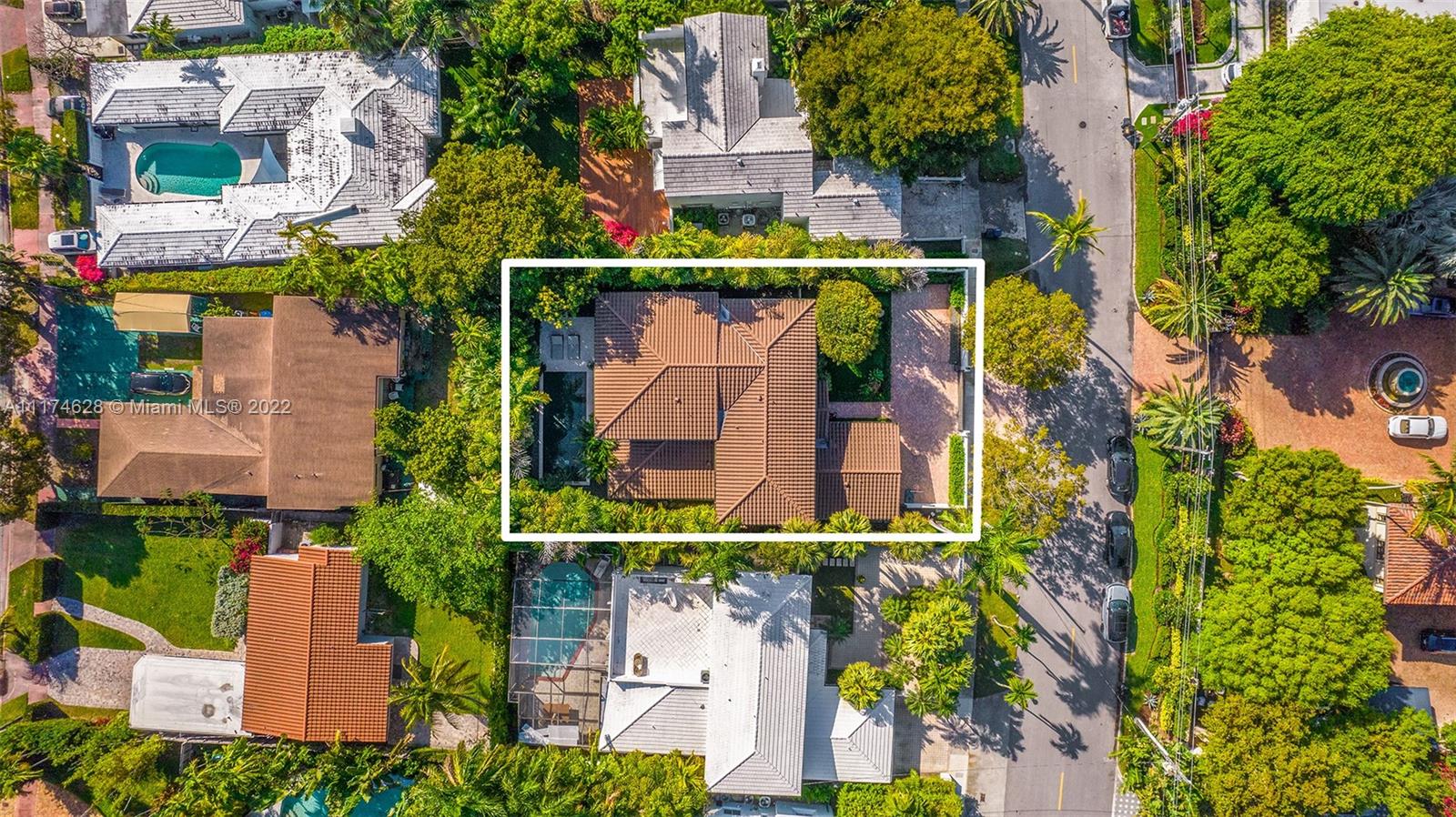 LA GORCE GOLF SUB - Residential