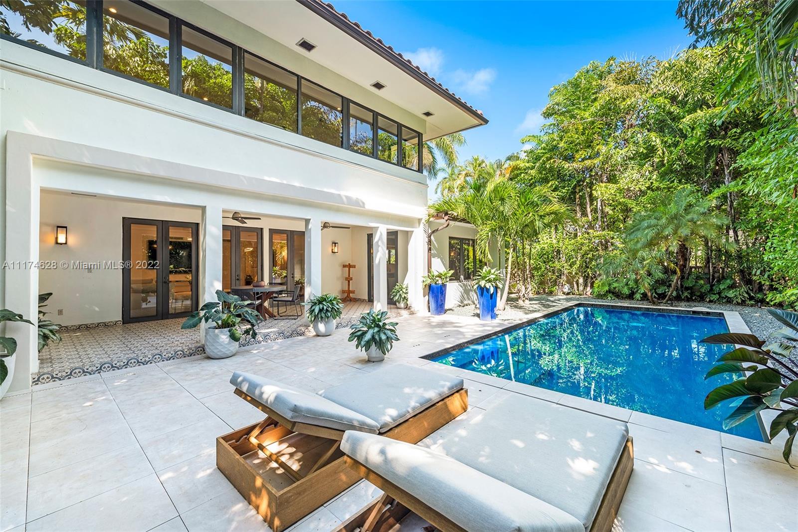 LA GORCE GOLF SUB - Residential