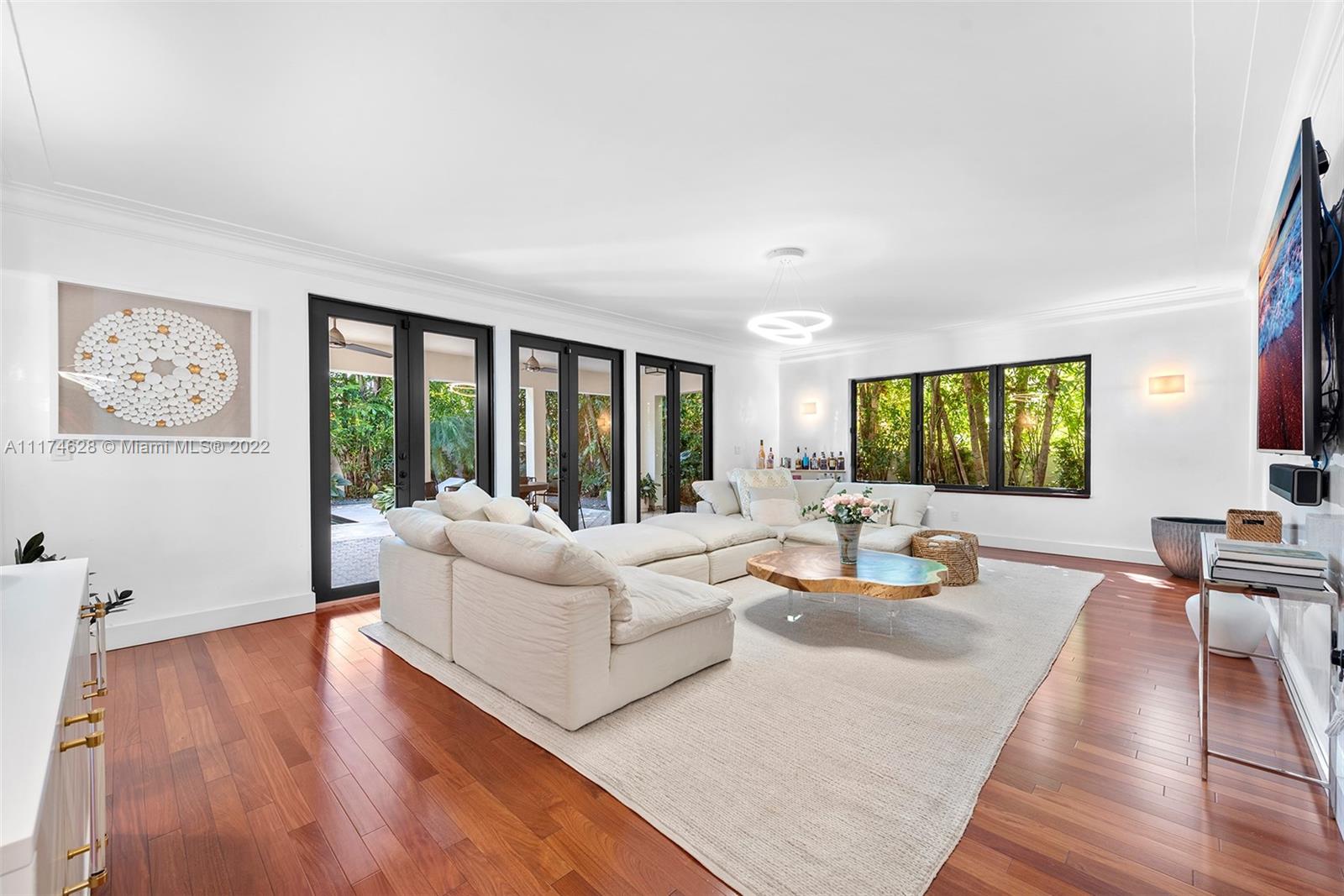 LA GORCE GOLF SUB - Residential