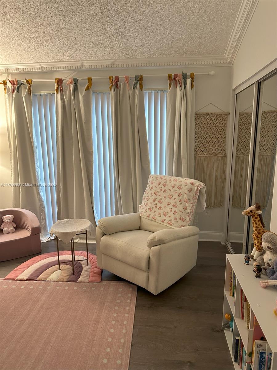 DADELAND COVE SEC 1 - Residential