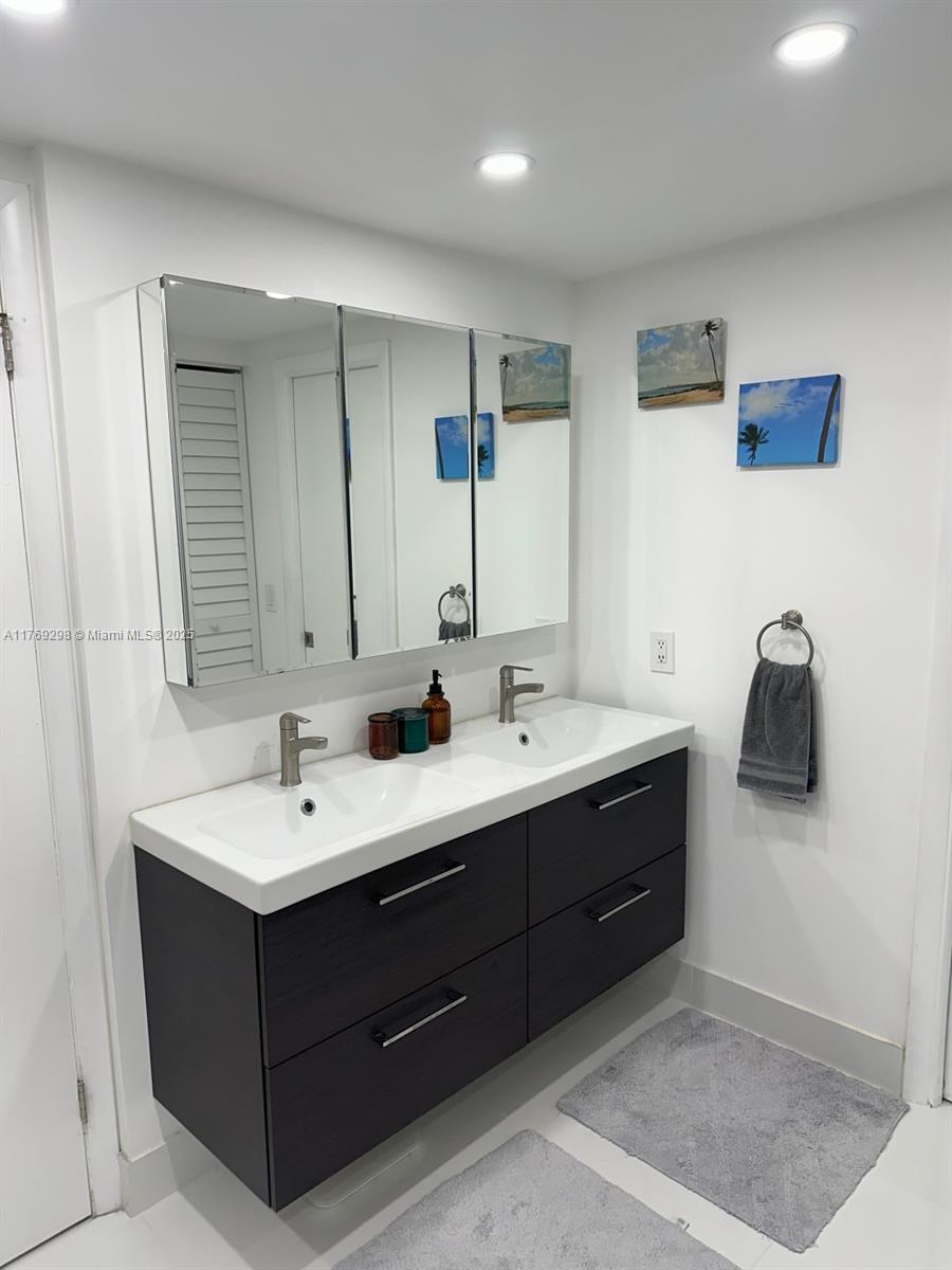 DADELAND COVE SEC 1 - Residential