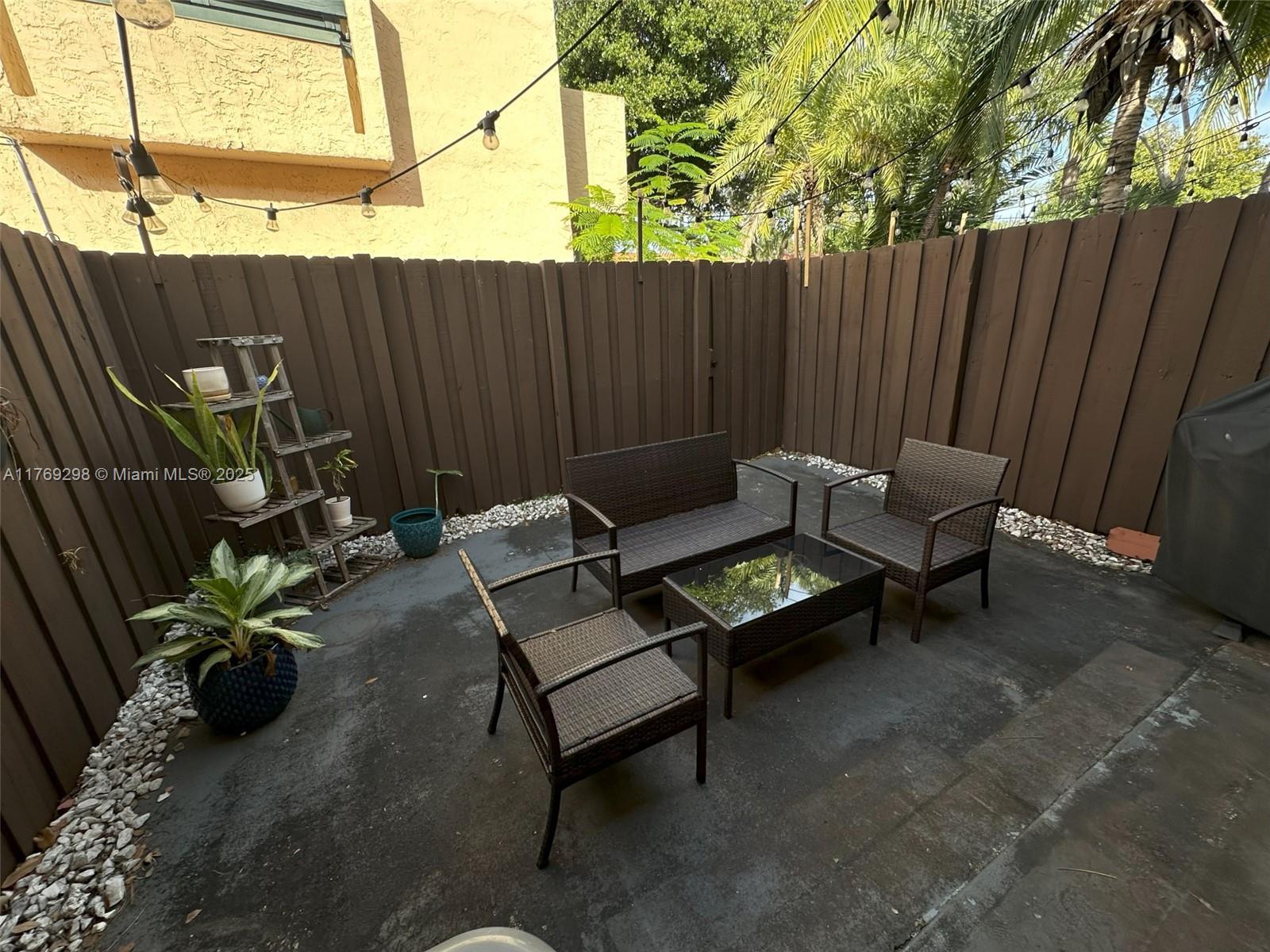 DADELAND COVE SEC 1 - Residential