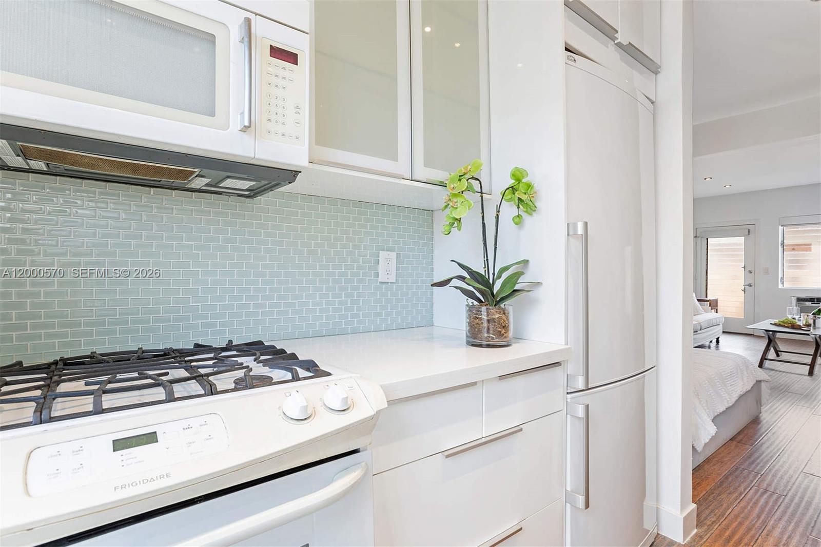 PENN ELEVEN CO-OP - Residential Lease