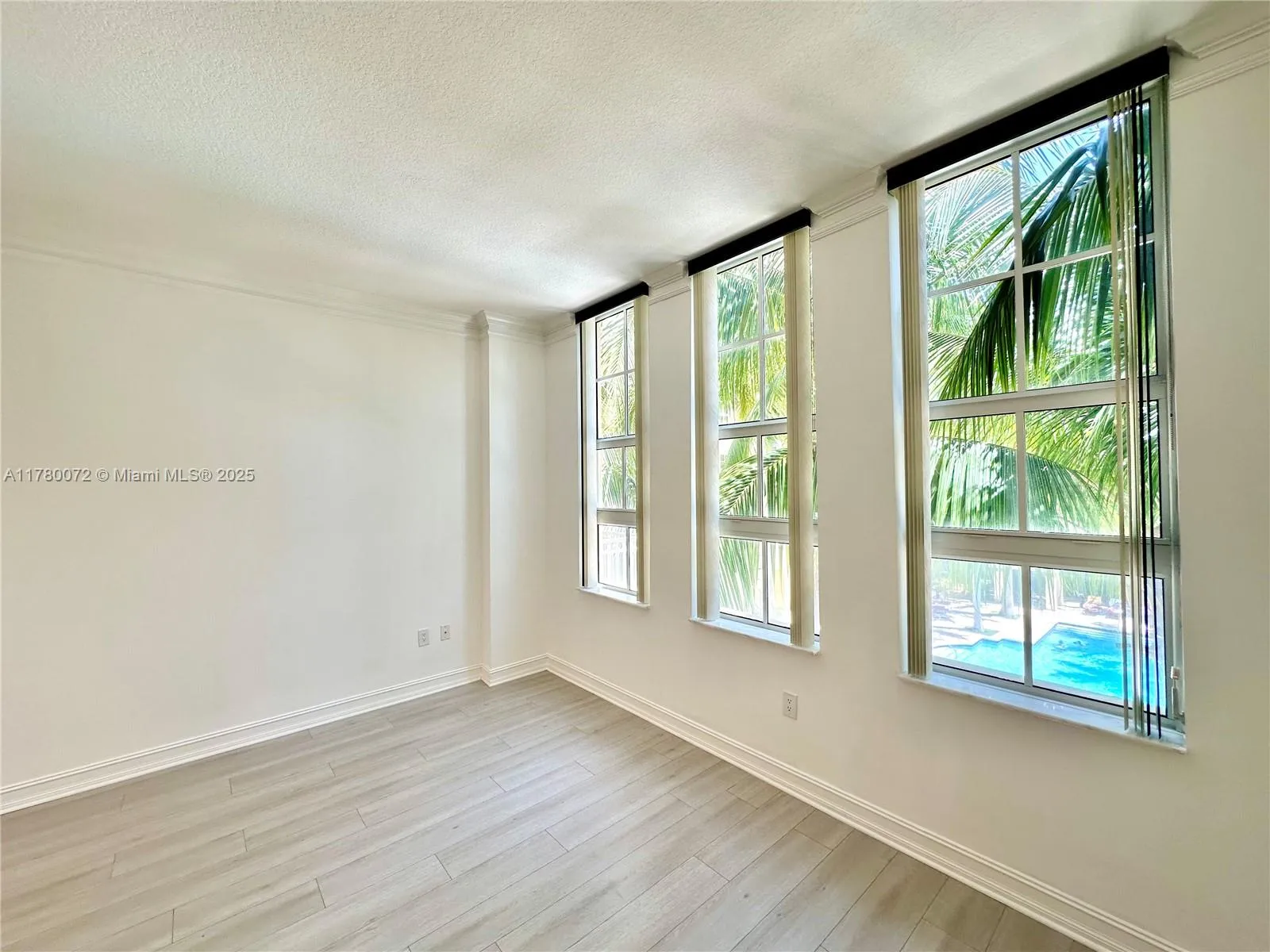 Aventura, Florida 33180, United States, 1 Bedroom Bedrooms, ,1 BathroomBathrooms,Residential,Active,108104