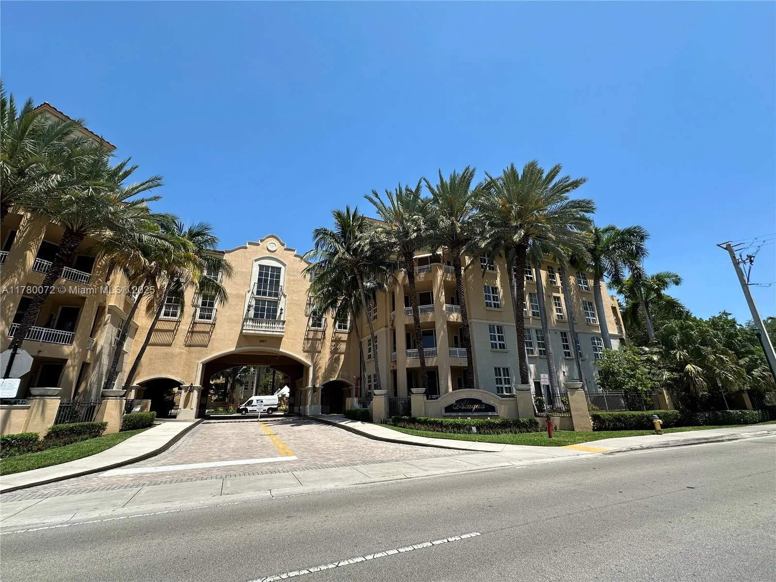 Aventura, Florida 33180, United States, 1 Bedroom Bedrooms, ,1 BathroomBathrooms,Residential,Active,108104