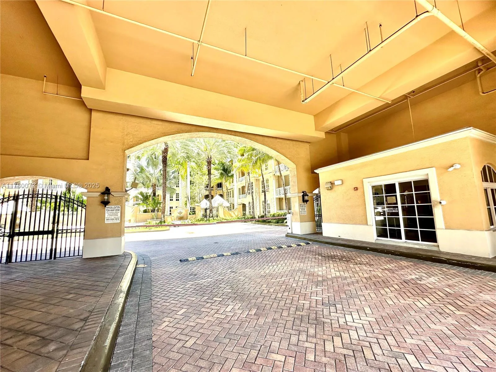 Aventura, Florida 33180, United States, 1 Bedroom Bedrooms, ,1 BathroomBathrooms,Residential,Active,108104