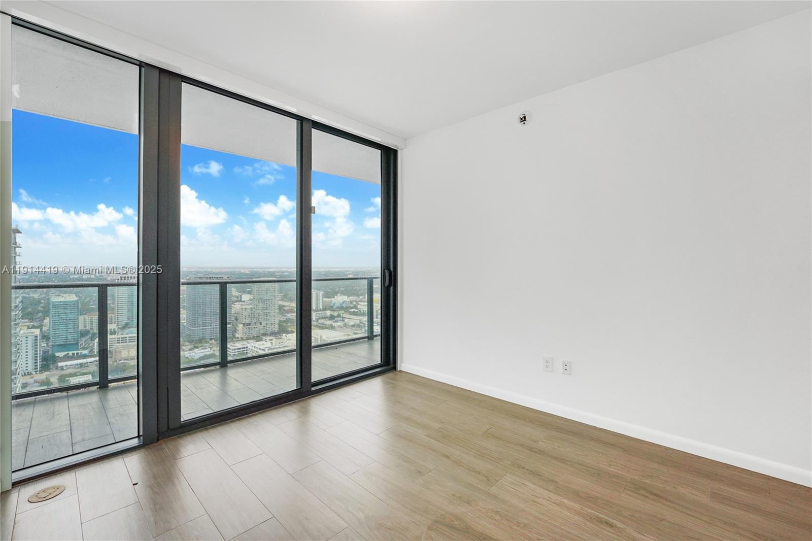 ONE PARAISO CONDO - Residential Lease