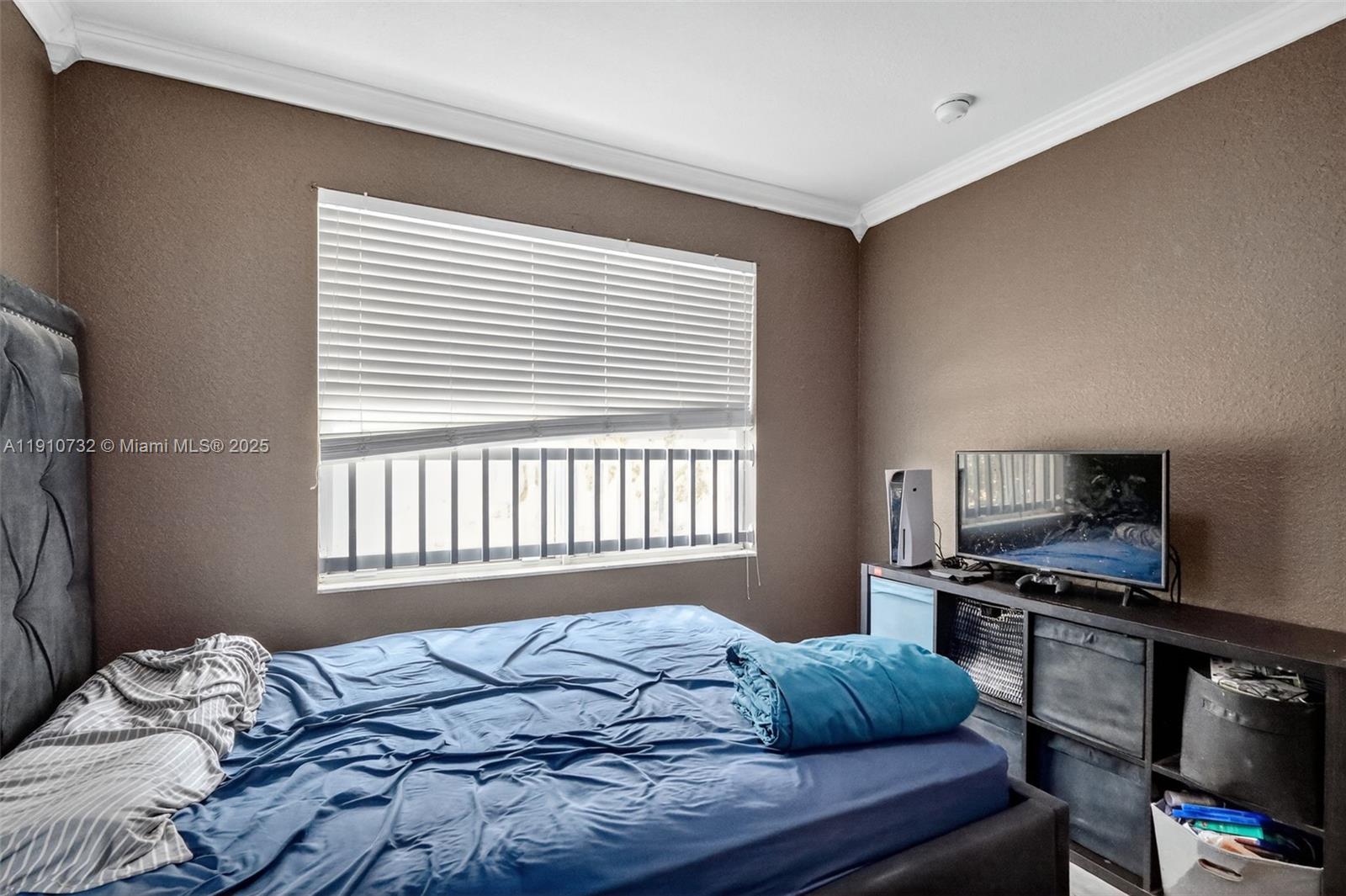 MELROSE POINT CONDO - Residential