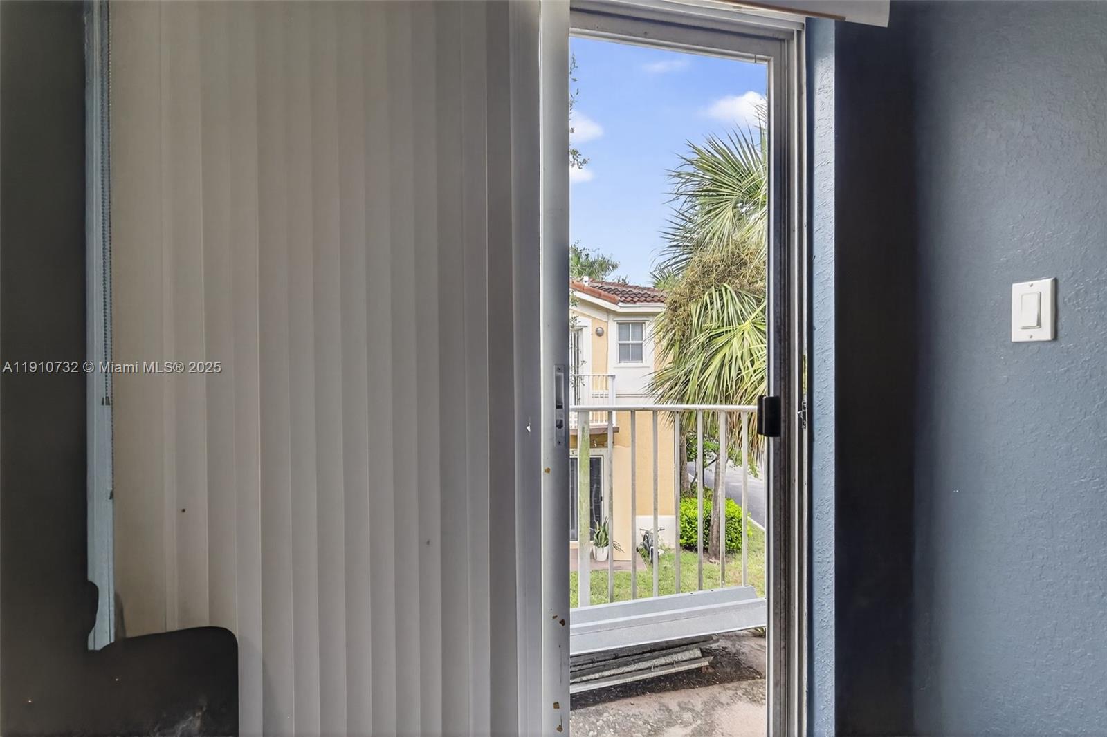 MELROSE POINT CONDO - Residential