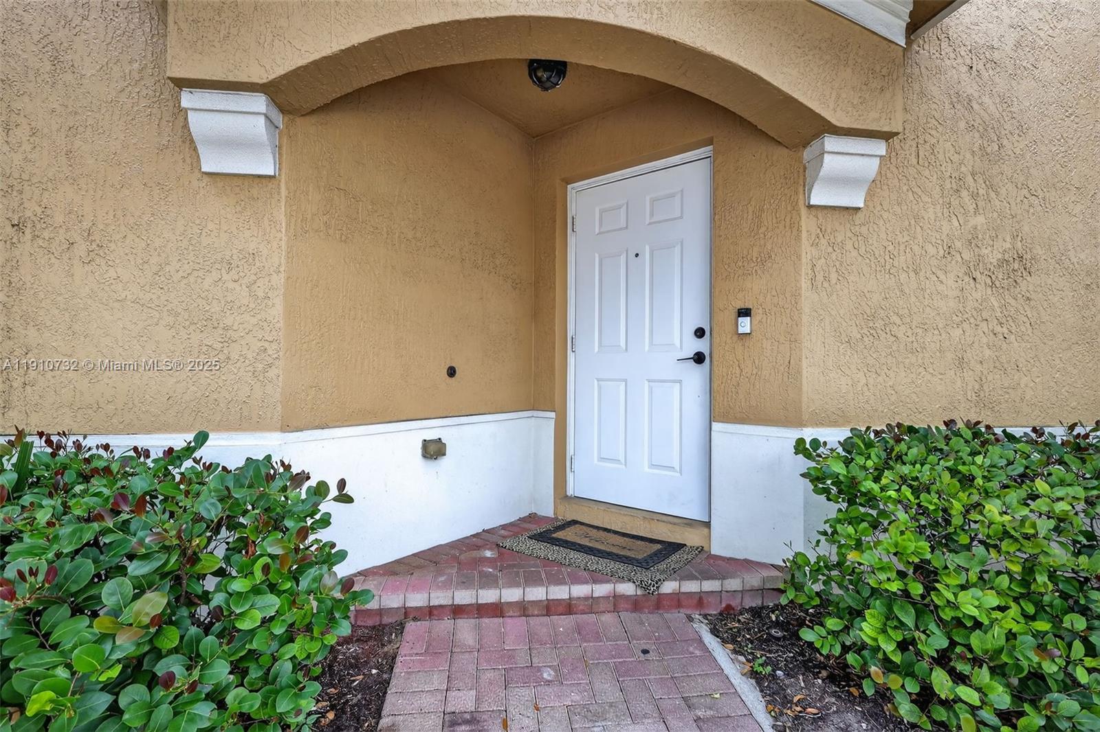 MELROSE POINT CONDO - Residential