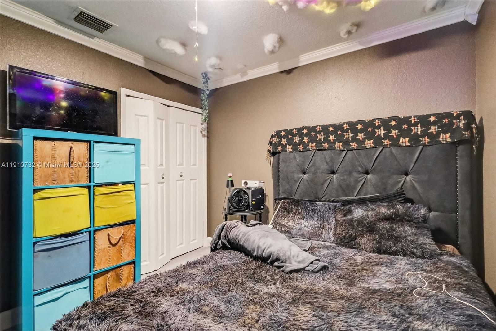 MELROSE POINT CONDO - Residential