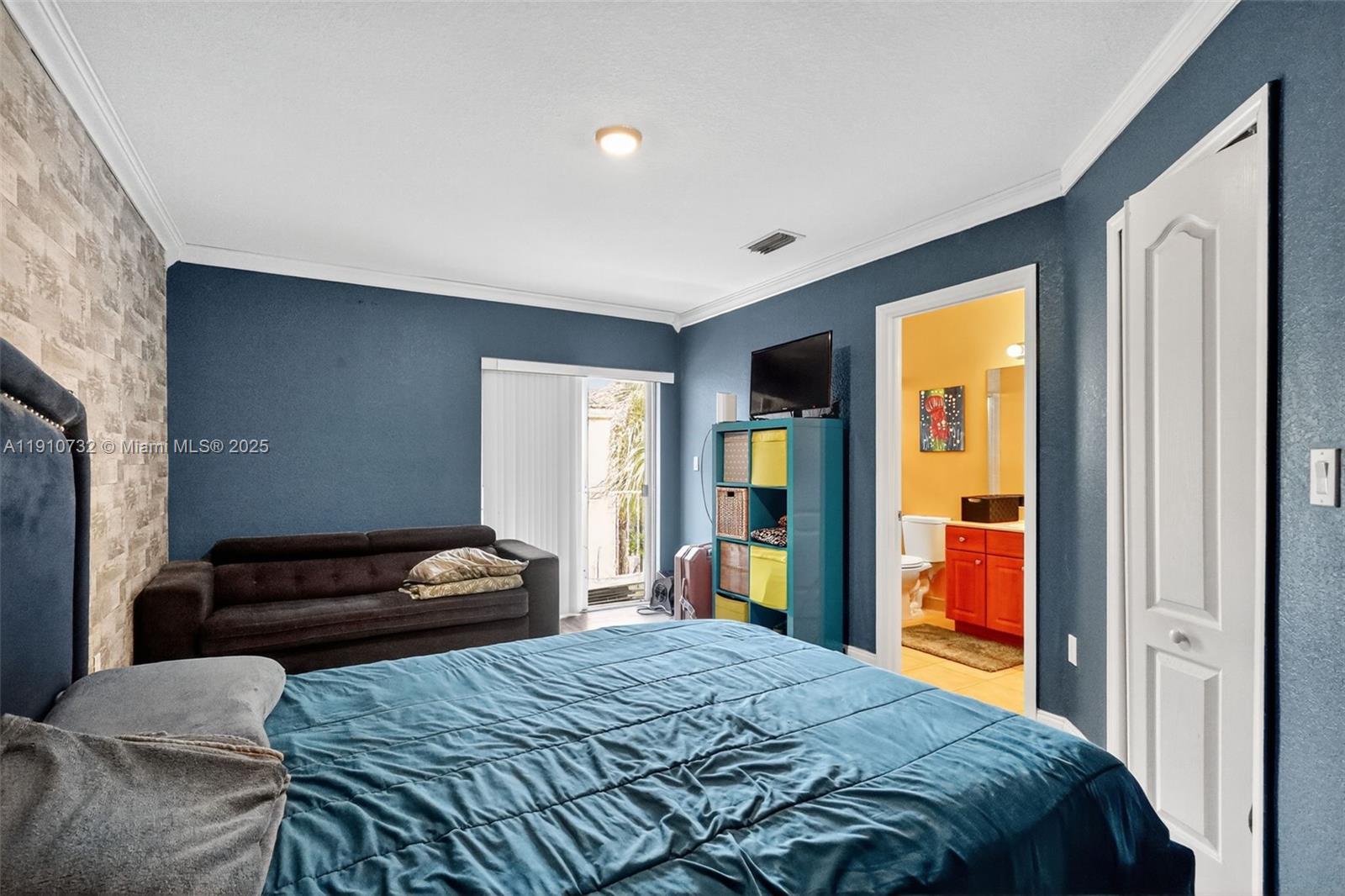 MELROSE POINT CONDO - Residential