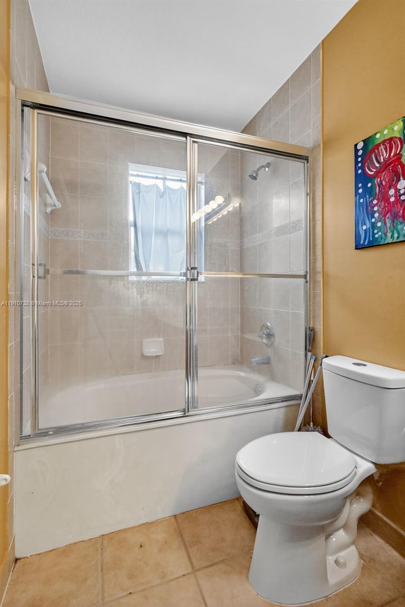 MELROSE POINT CONDO - Residential