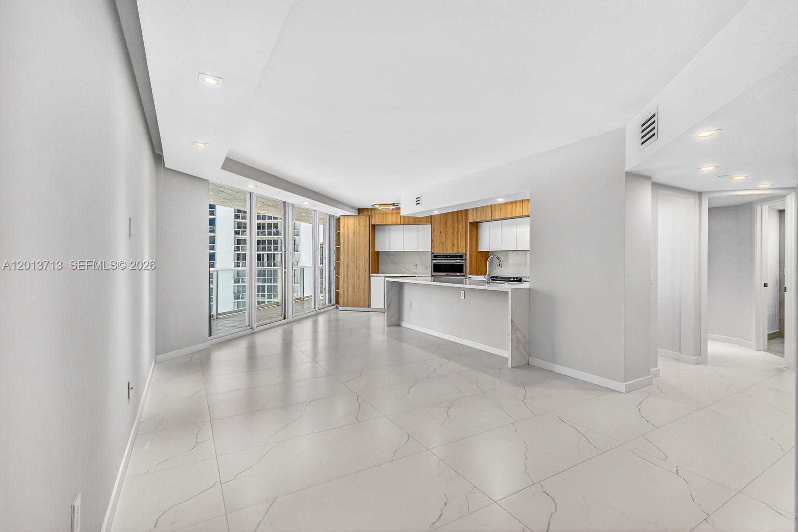 OCEANIA II CONDO - Residential
