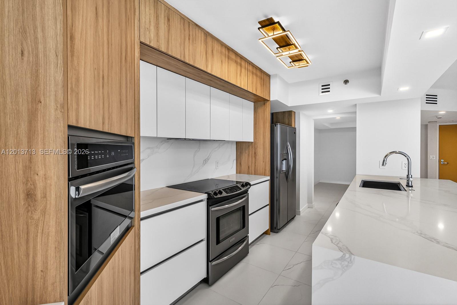 OCEANIA II CONDO - Residential
