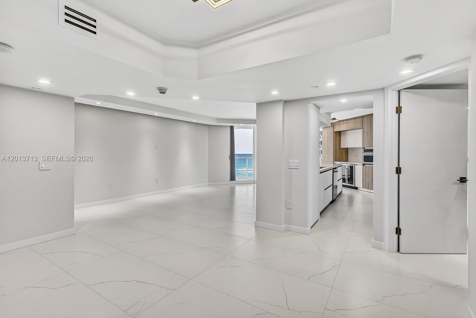OCEANIA II CONDO - Residential