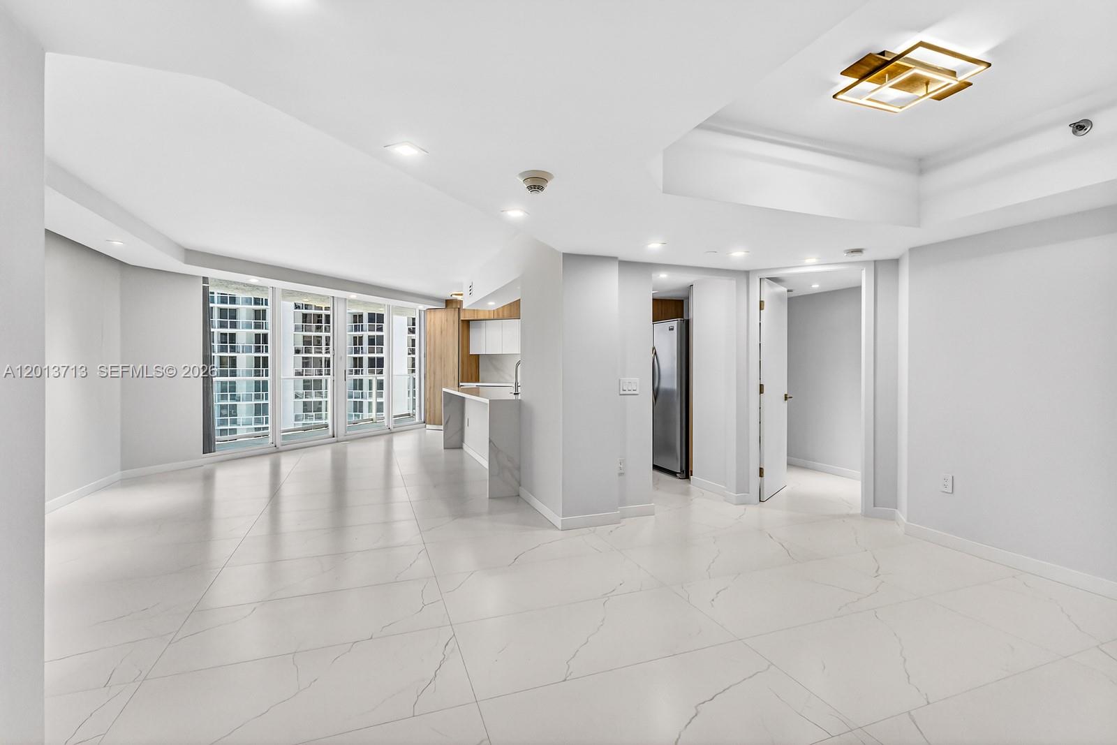 OCEANIA II CONDO - Residential