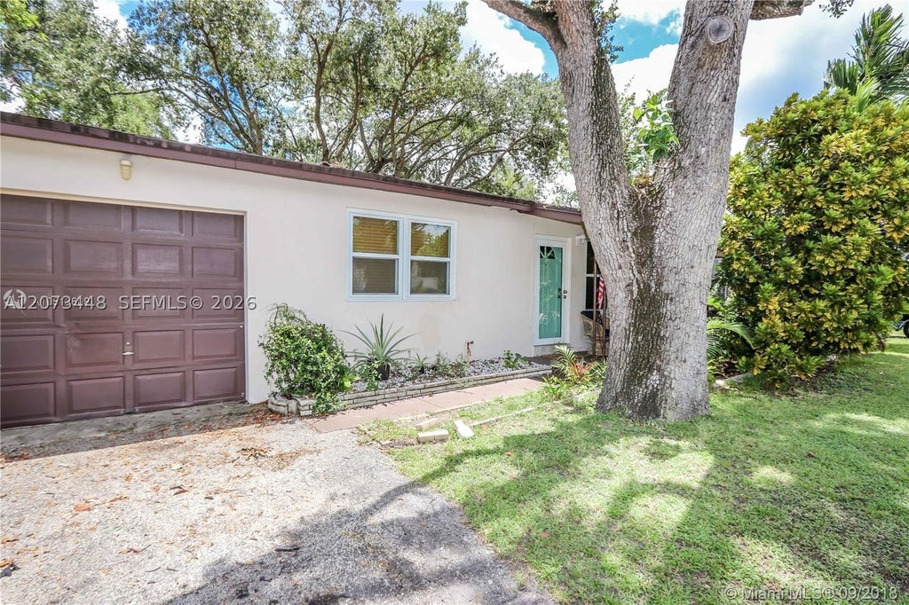 Photo of 2274 SW 44th St #2276, Fort Lauderdale, FL 33312 (MLS # A12073448)
