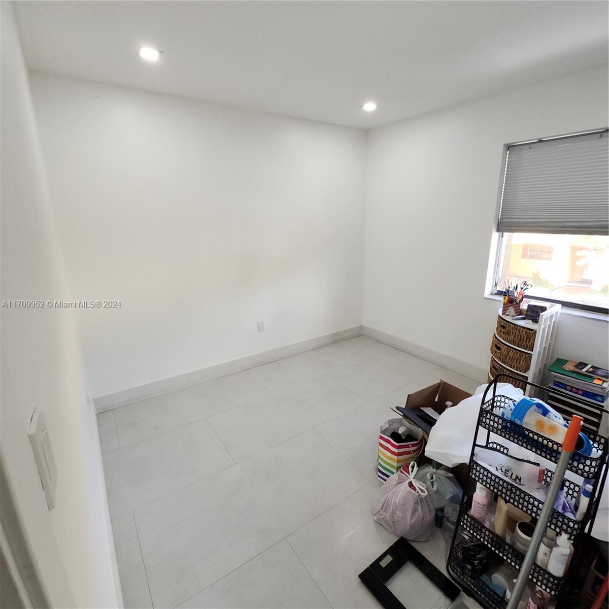 TERRANOVA 9 CONDO - Residential