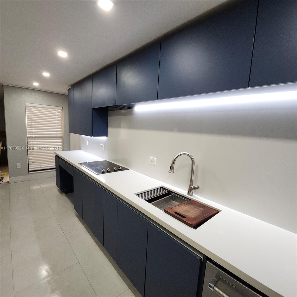 TERRANOVA 9 CONDO - Residential