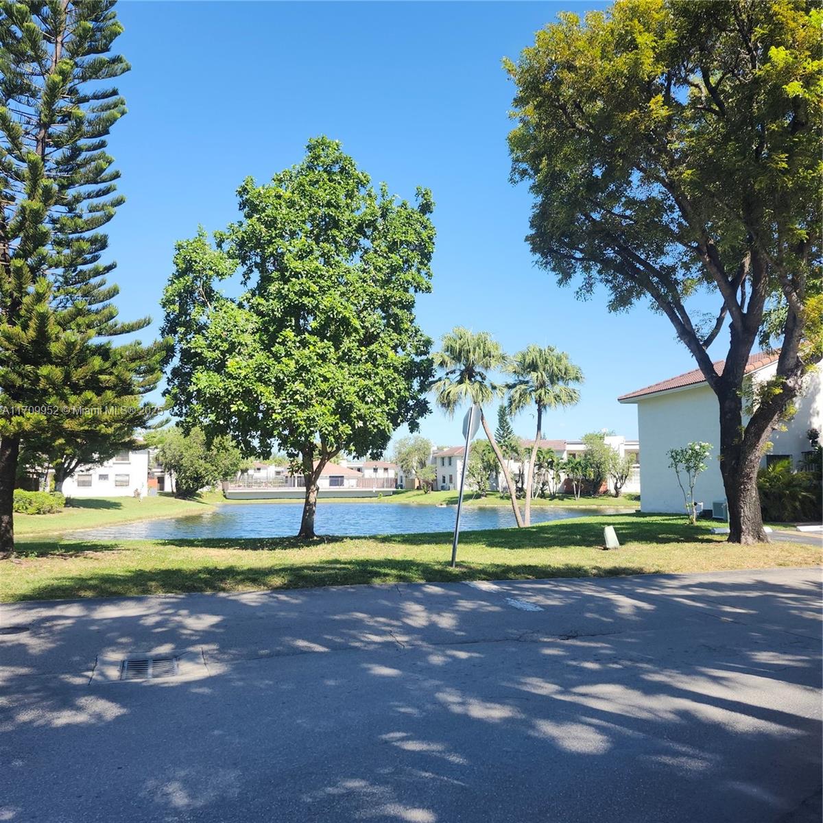 TERRANOVA 9 CONDO - Residential