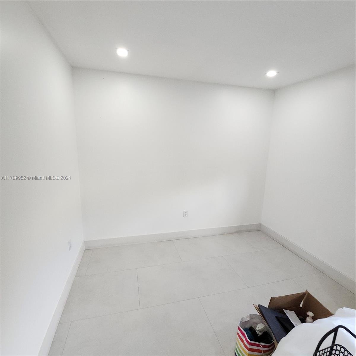 TERRANOVA 9 CONDO - Residential