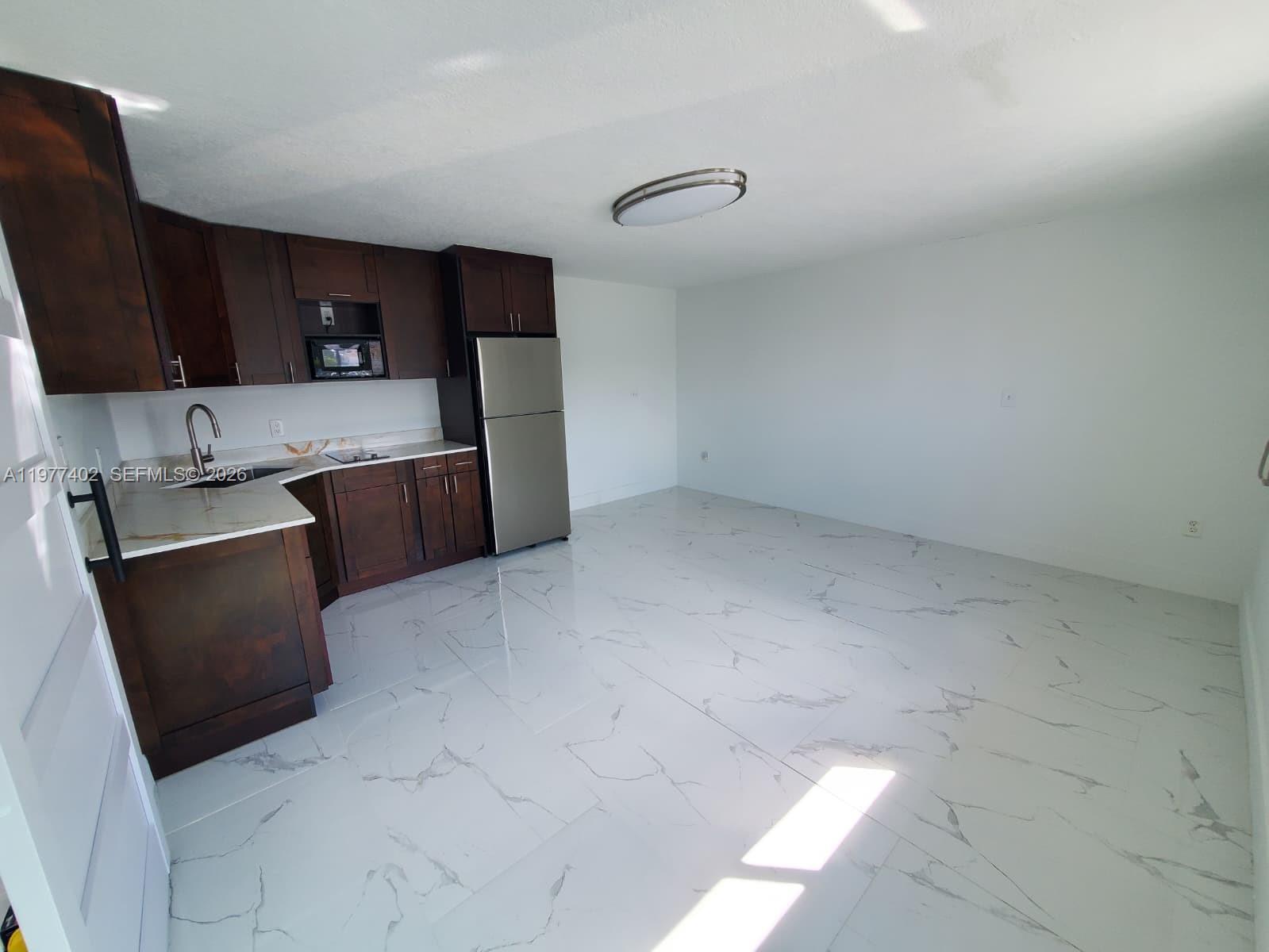 WEST BUENA VISTA - Residential Lease