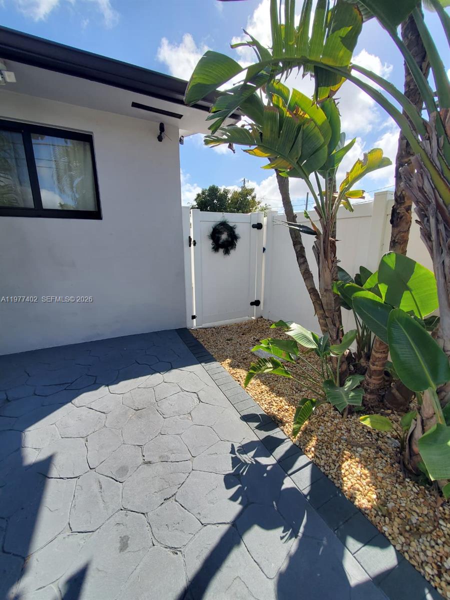 WEST BUENA VISTA - Residential Lease