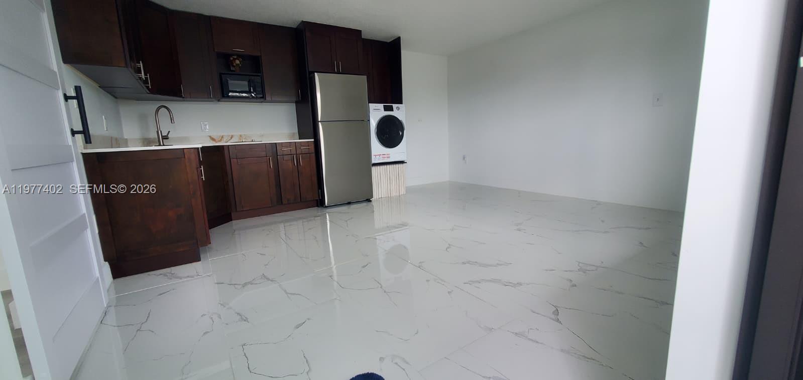 WEST BUENA VISTA - Residential Lease