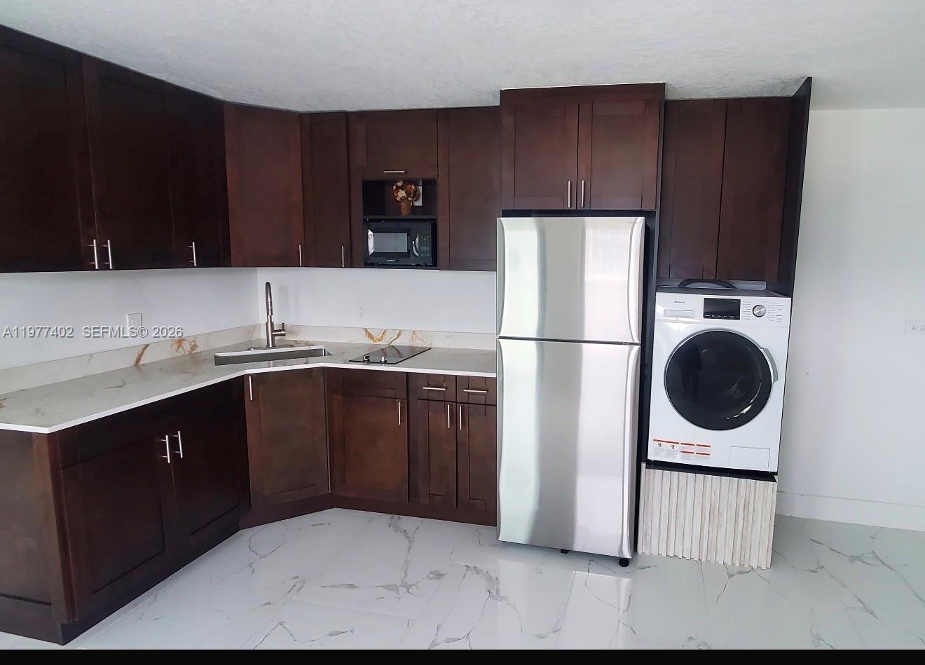WEST BUENA VISTA - Residential Lease