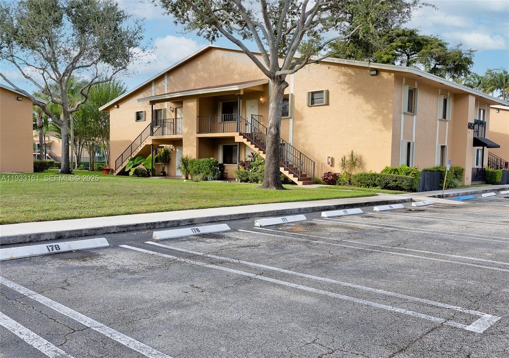 Photo of Green Acres, FL 33463 (MLS # A11933161)