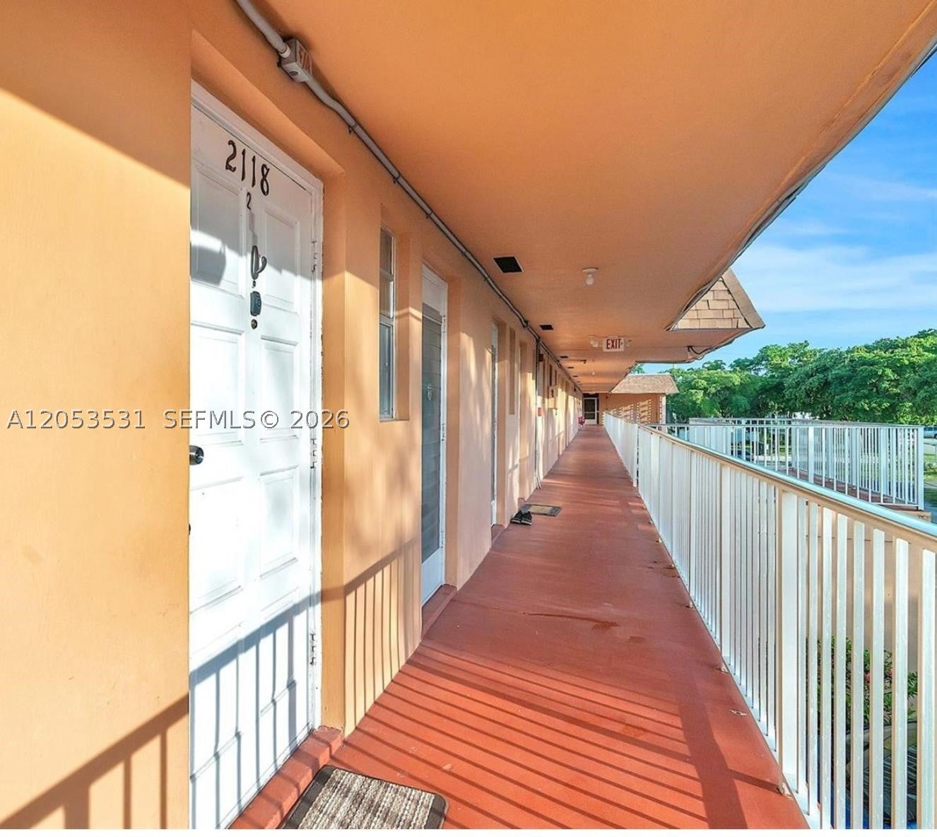 19105 NE 2nd Ave 2118